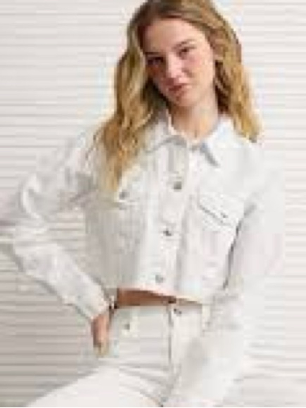 American Eagle Outfitters White Cropped Denim Jacket